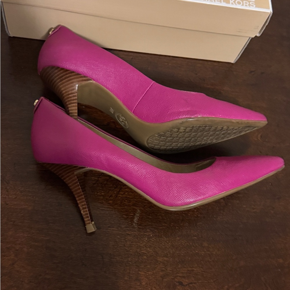 Michael Kors Fuchsia Leather MK-Flex Mid Pump Heels 7M - Picture 8 of 8